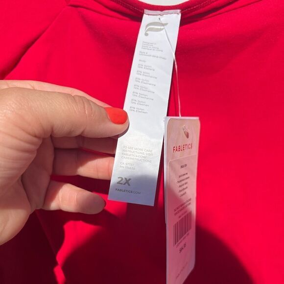 Fabletics Emilia Top NWT - Picture 6 of 7
